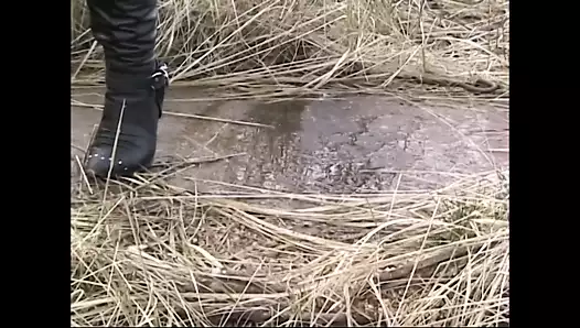 doğada ns! çok kötü işemek zorunda kaldım.