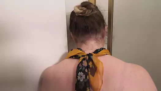 üvey annem beni mastürbasyon yaparken yakaladı ve bana yardım etti