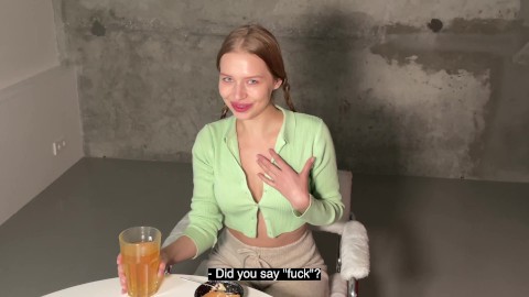 Üvey babamın sikini emmekten dersime geç kaldım