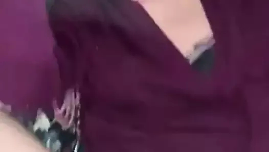 esmer bir kokarca ile vurma derin amcık - pov