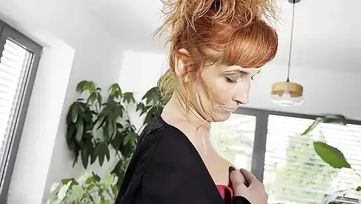 yeni kırmızı iç çamaşırı benim ateşli striptiz video