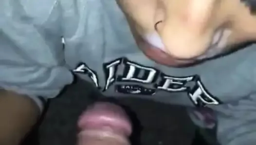 kız emiyor beyaz yarrak , attırmashot