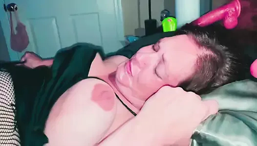 Hamile MİLF Dvp'yi Deniyor ve Onu Seviyor!