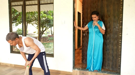 Hint Thakur ka Biwi na nakur sa chudya thakur ka arazi chota tha derin anal sikme