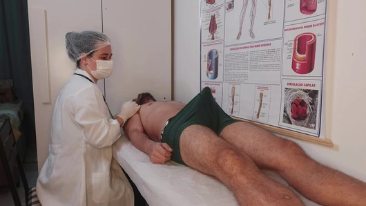 Hemşirenin önünde unutulmaz ereksiyon