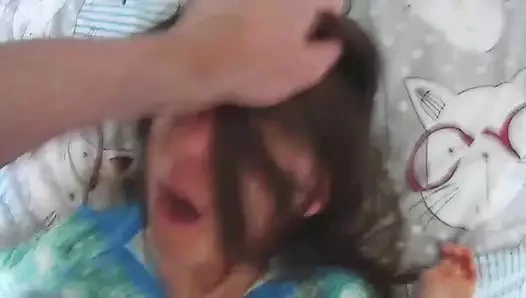 Karısı bir arkadaşıyla aldatıyor. Gerçek hile