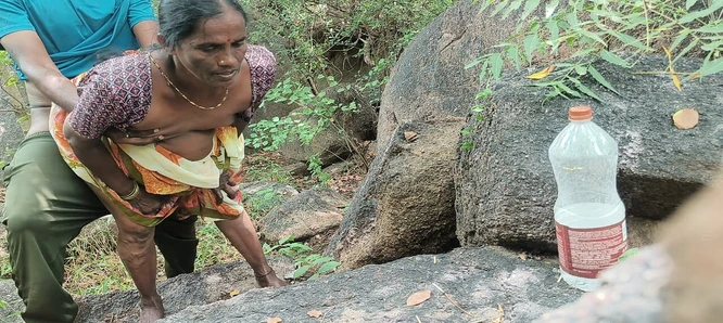 Üvey Anneme Doggy Pozisyonunda Sert Sikiş Cezası