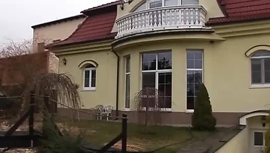 Çorap Alman Büyükanne anal sikiş sahiptir