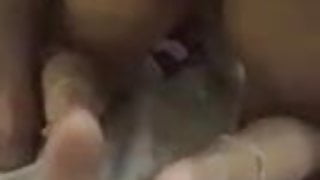 karisini siktirmis ayiya resmen