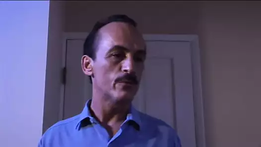 tatlı genç fena pop tarafından baştan çıkarıldı, sonra ıslak, vahşi kafa verir