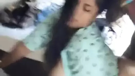 oldukça kalın Latin