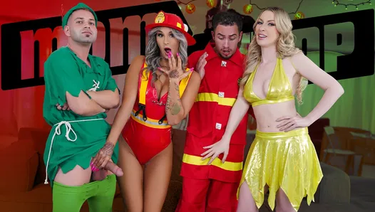 iki seksi üvey anne olan mandy ve sydney, cadılar Bayramı için seksi giyinmeye karar verdiler