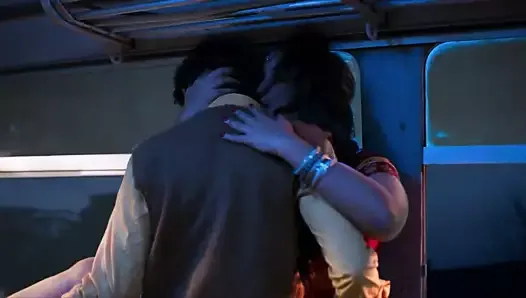 otobüste rani chatterjee seks