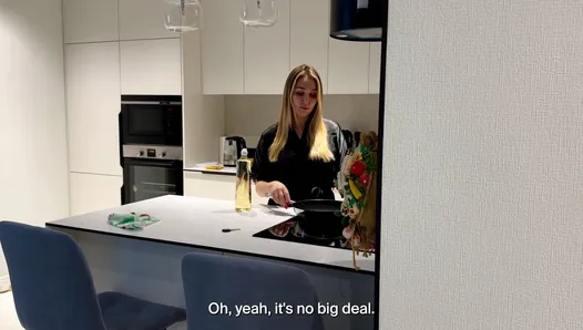 en iyi arkadaşımın annesi (üvey anne) geceleri beni uyandırdı ve amıyla sikildi