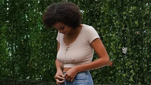 egzotik kalın kız seçmeler sırasında arkadan yalıyor ve fazlası