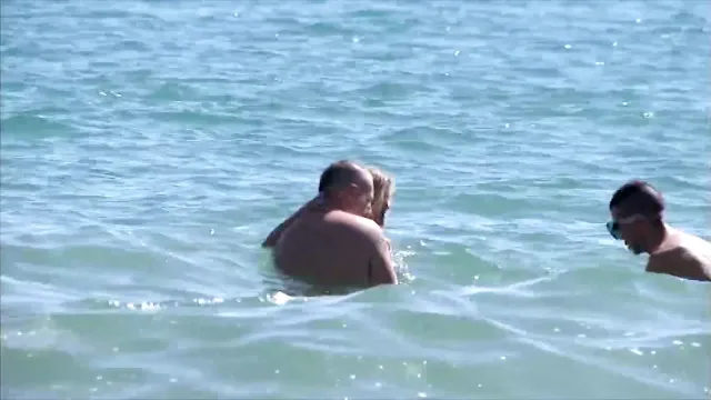 40 yaşın üstündeki kadının ıslak amcığına talipler çok