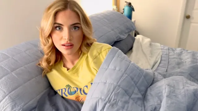 "omg step sis amınla oynamayı bıraktı, sadece bir film izlemek istedim";