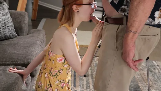 DSC12-1) Petite Spinner Reagan Reid Yaşlı Adam Deepthroat Oral seks Creampie ile Doggystyle Ve Misyoner sikildi Verir