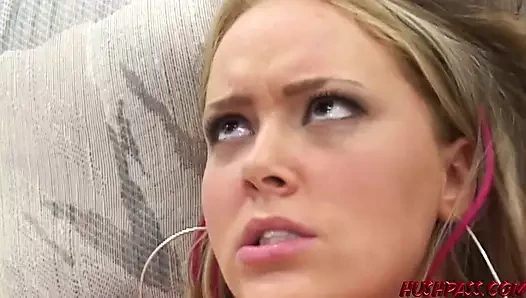 Büyük Ganimet Amber Şeftali Öğretmek için İbadet Eden Bir Kıçı Var