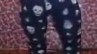 kuru kafa pijamali kiz